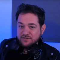 Marcos Palhano em seu estudio de gravação